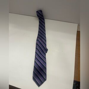 Jos A Bank Reserve Men’s Neck Tie Purple Blue Diagonal Stripe Classic Width